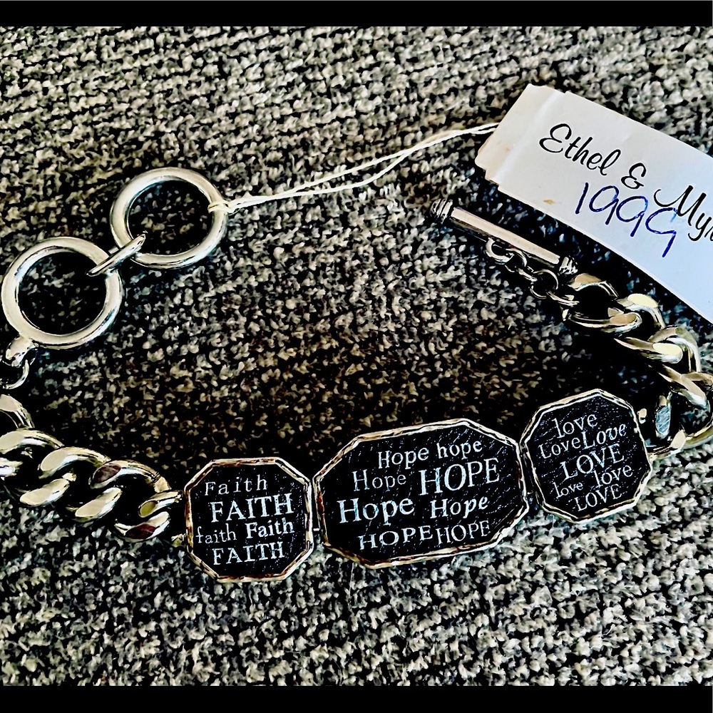 New,Silver, Hope,Faith & Love chain bracelet